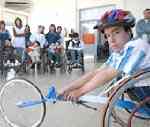 Ezequiel Bahamonde tiene 13 años y sufre de una discapacidad motriz, pero posee fuerzas y un espíritu superador envidiable.