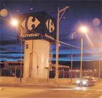 Responsables de Carrefour se acercaron hasta la comisión directiva para comprar todo el predio. La negativa fue inmediata.