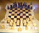 El «Medievalis» se encuentra dentro de la lógica de los juegos ciencia, como el ajedrez, pero lo modifica, aumentando el nivel de complejidad y el desafío que implica, la posibilidad de moverse en el espacio tridimensional, con ataques aéreos o subterráneos, logrando así un nivel de importante competición.