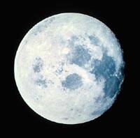 La NASA anunciaba el hallazgo de agua en grandes cantidades en la Luna.