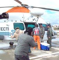 La Prefectura Naval colaboró con su helicóptero para trasladar a médicos del INCUCAI que realizaron una ablación de órganos en Caleta Olivia.